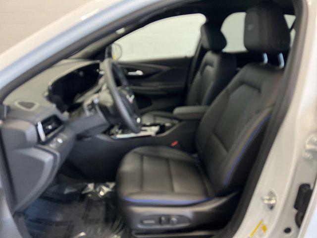new 2025 Buick Envista car, priced at $30,070