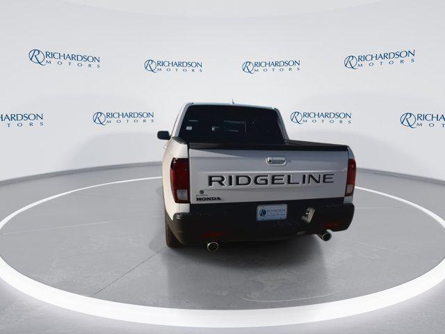 new 2025 Honda Ridgeline car, priced at $43,187