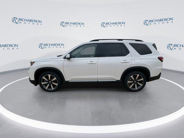 new 2025 Honda Pilot car, priced at $51,505