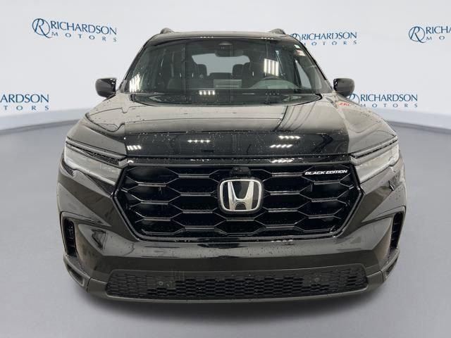 new 2025 Honda Pilot car, priced at $54,580