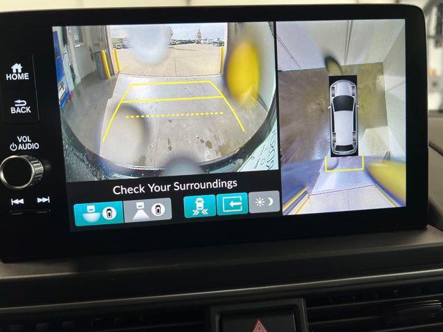 new 2025 Honda Pilot car, priced at $54,580