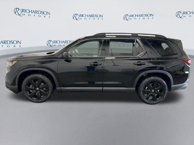 new 2025 Honda Pilot car, priced at $54,580