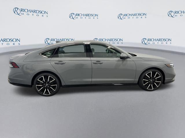 new 2025 Honda Accord Hybrid car, priced at $39,755