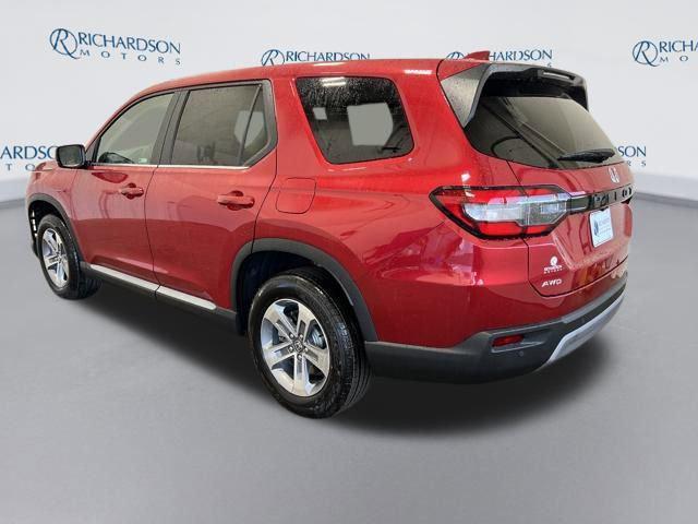 new 2025 Honda Pilot car, priced at $45,245