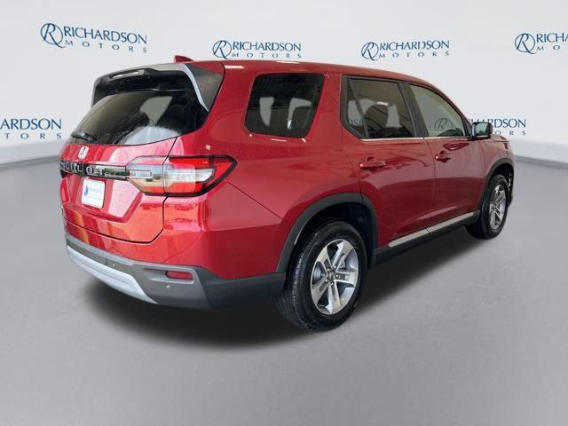 new 2025 Honda Pilot car, priced at $45,245