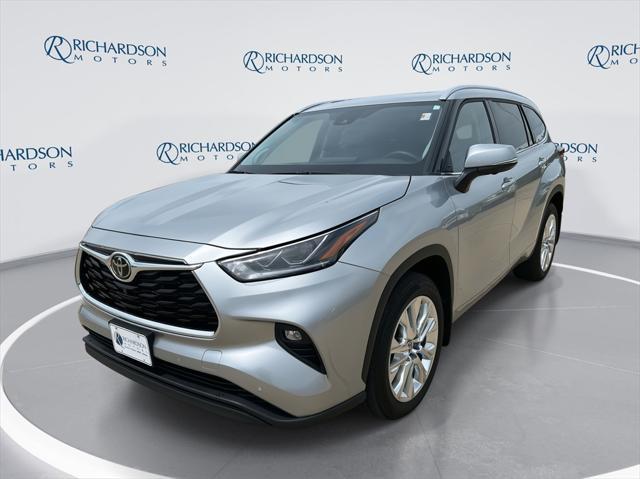 used 2023 Toyota Highlander car, priced at $44,837