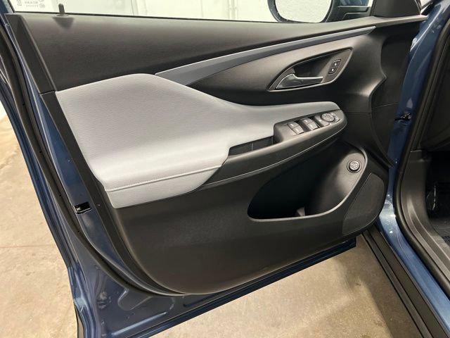 new 2025 Buick Envista car, priced at $27,875