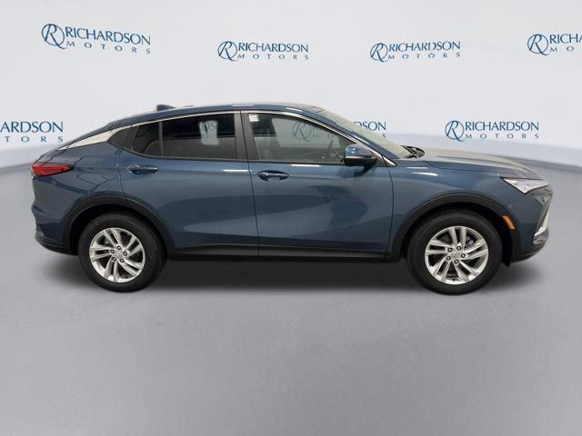 new 2025 Buick Envista car, priced at $27,875
