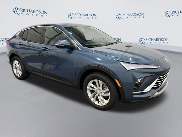 new 2025 Buick Envista car, priced at $27,875