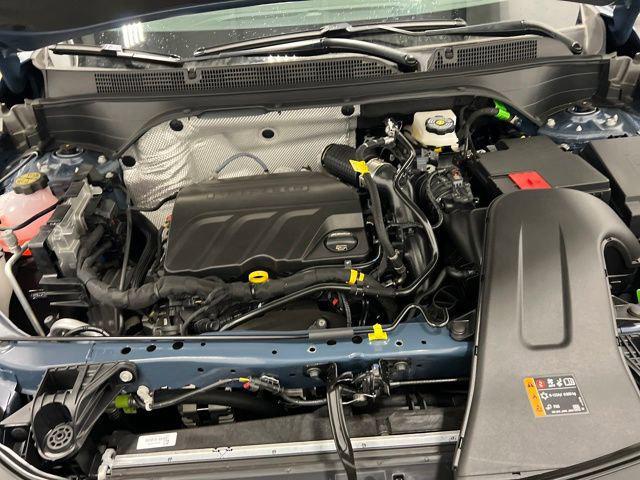 new 2025 Buick Envista car, priced at $27,875