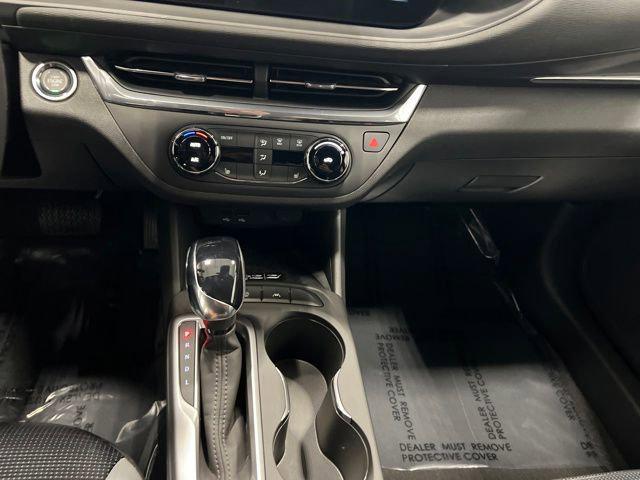 new 2025 Buick Envista car, priced at $27,875