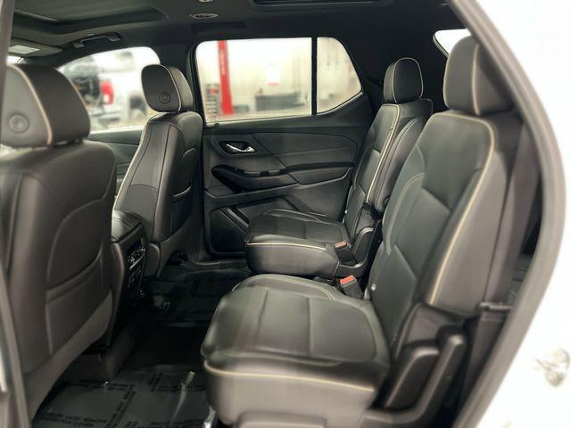 used 2023 Chevrolet Traverse car, priced at $32,472