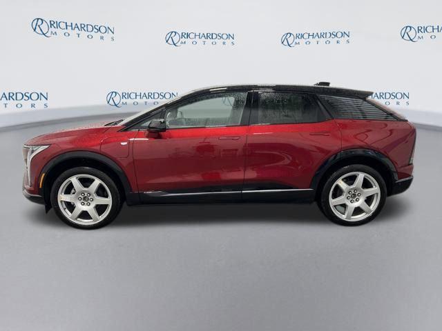 new 2025 Cadillac OPTIQ car, priced at $60,810