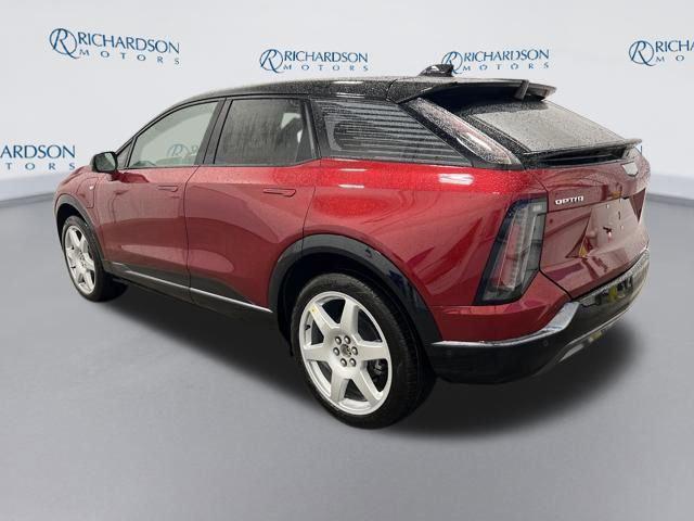 new 2025 Cadillac OPTIQ car, priced at $60,810