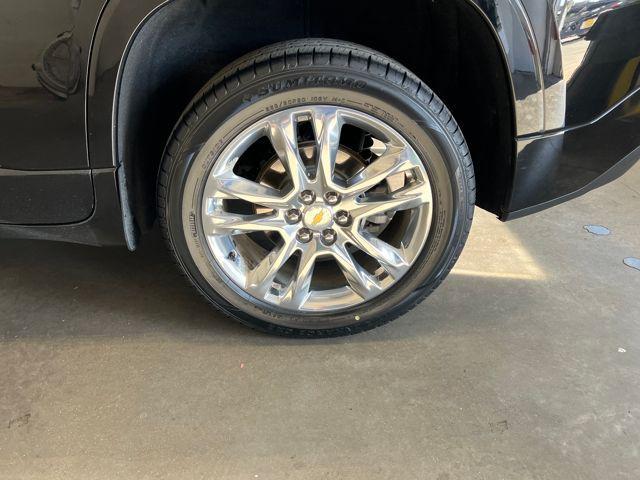 used 2020 Chevrolet Traverse car, priced at $23,492