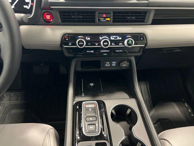 new 2025 Honda Pilot car, priced at $46,292