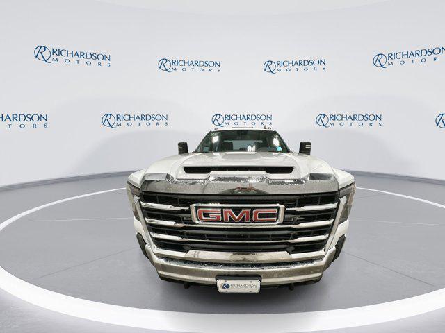 new 2025 GMC Sierra 3500 car, priced at $71,188