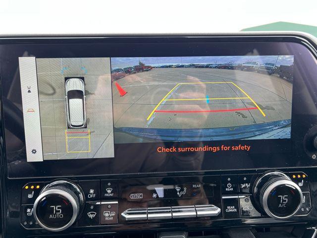 used 2023 Toyota Highlander car, priced at $35,933