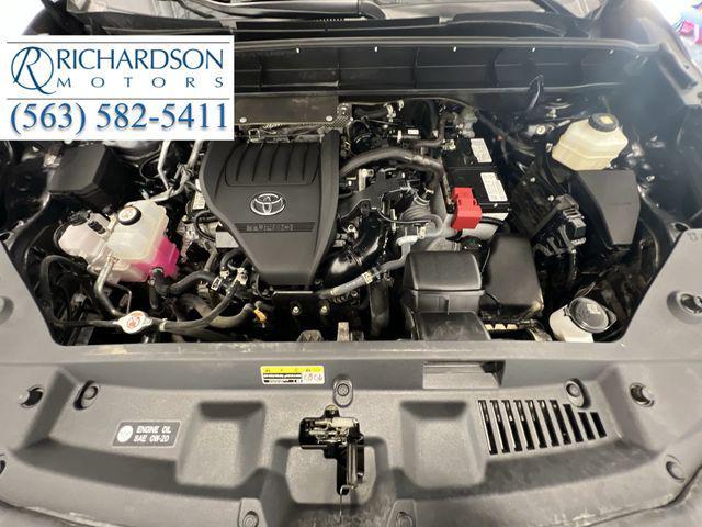 used 2023 Toyota Highlander car, priced at $40,500