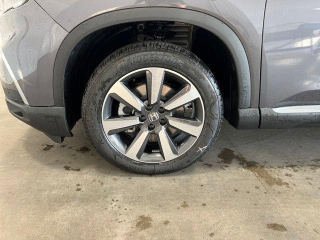 new 2025 Honda Pilot car, priced at $48,326