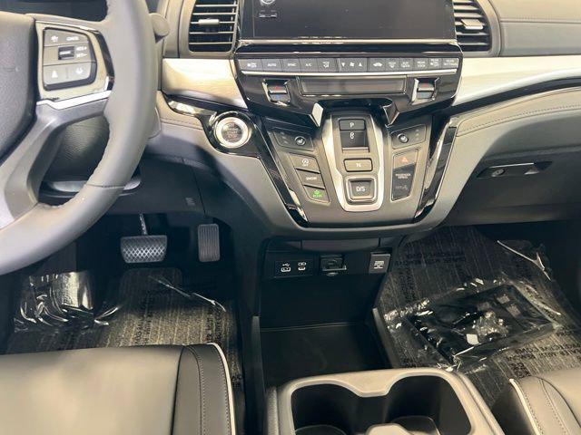 new 2026 Honda Odyssey car, priced at $46,383