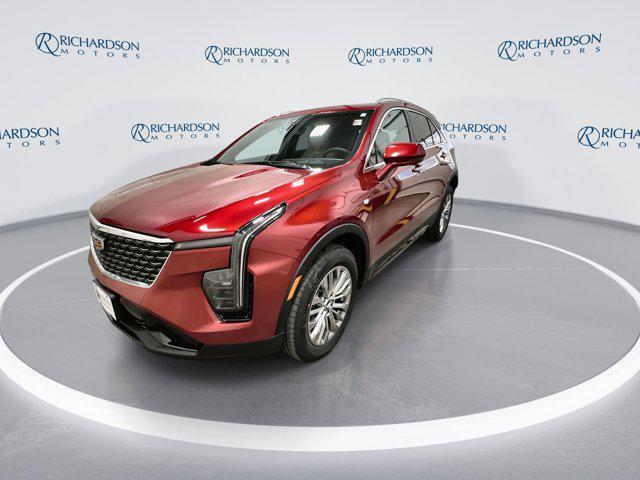 new 2025 Cadillac XT4 car, priced at $50,615