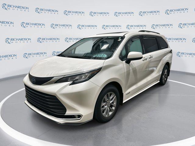 used 2021 Toyota Sienna car, priced at $40,250