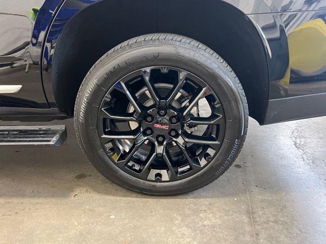 used 2025 GMC Yukon car, priced at $81,969