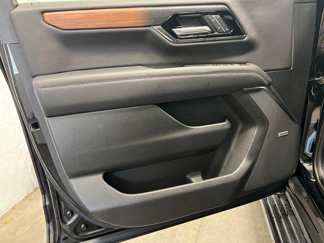 used 2025 GMC Yukon car, priced at $81,969