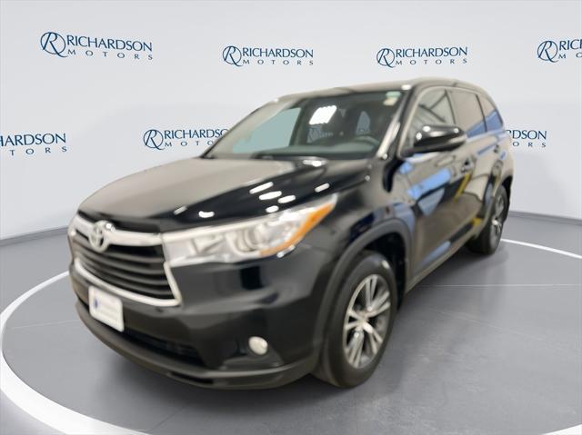 used 2016 Toyota Highlander car, priced at $13,340