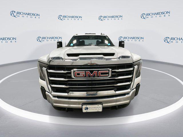 new 2024 GMC Sierra 2500 car, priced at $60,403