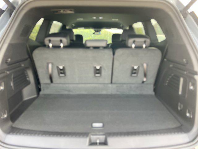 new 2025 GMC Acadia car, priced at $51,925