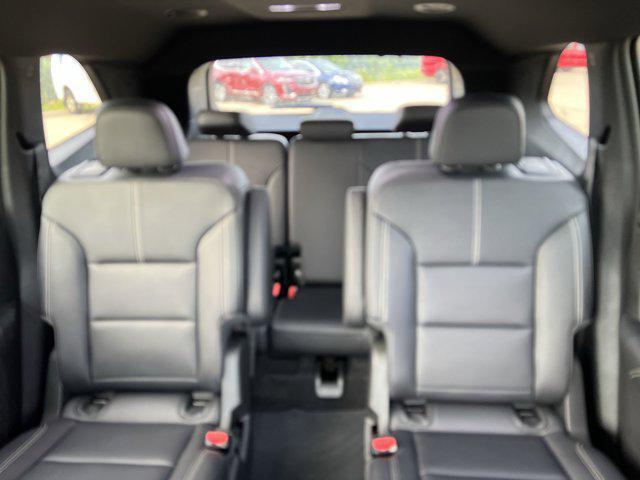 new 2025 GMC Acadia car, priced at $51,925