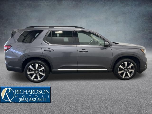 used 2023 Honda Pilot car, priced at $44,376