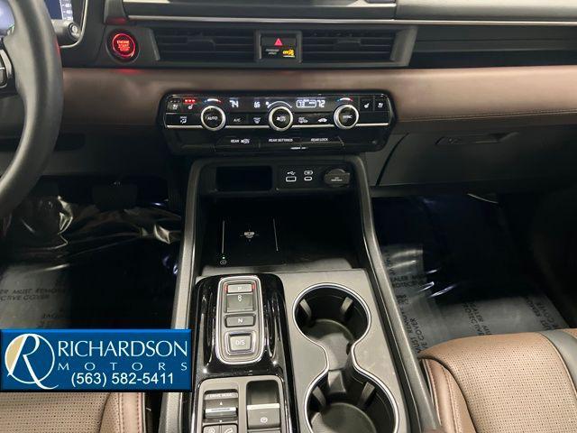 used 2023 Honda Pilot car, priced at $44,376