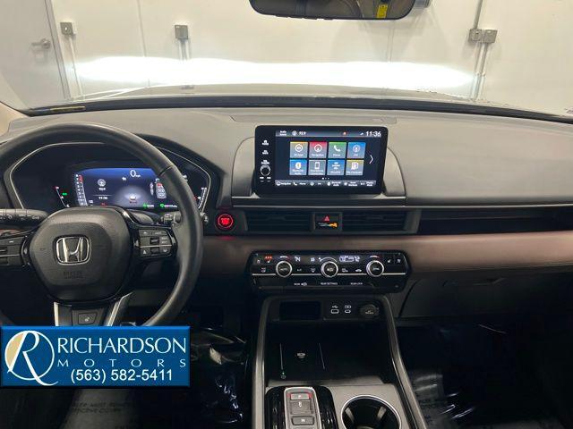 used 2023 Honda Pilot car, priced at $44,376
