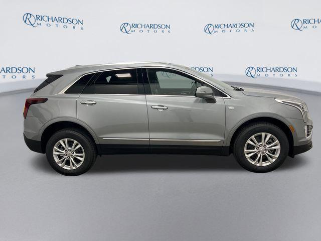 new 2026 Cadillac XT5 car, priced at $48,190