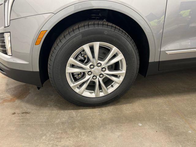 new 2026 Cadillac XT5 car, priced at $48,190