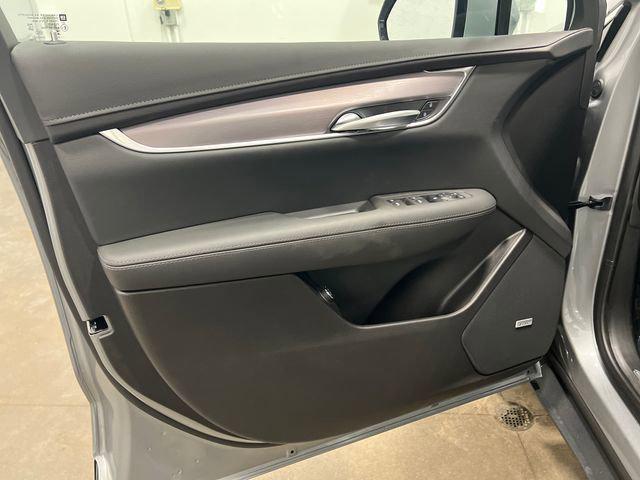 new 2026 Cadillac XT5 car, priced at $48,190