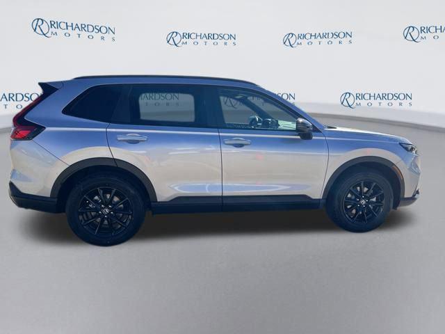 new 2026 Honda CR-V Hybrid car, priced at $40,133