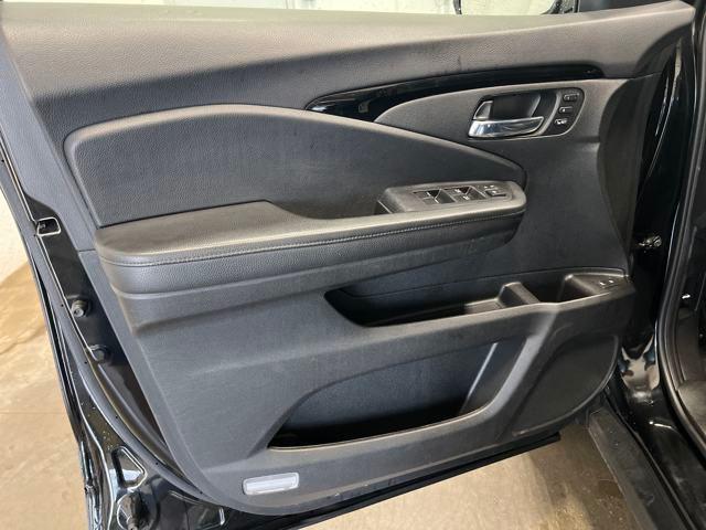 used 2021 Honda Pilot car, priced at $30,362