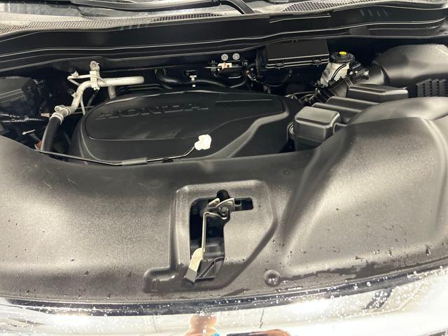 used 2021 Honda Pilot car, priced at $30,362