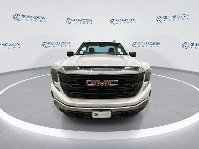 new 2024 GMC Sierra 1500 car, priced at $48,180