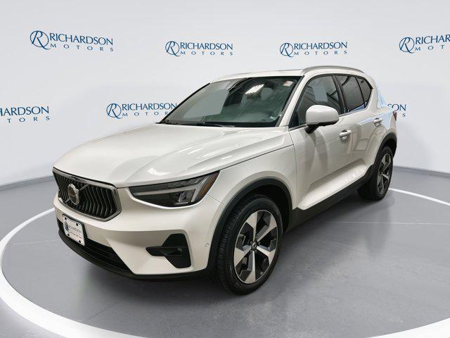 used 2024 Volvo XC40 car, priced at $34,400