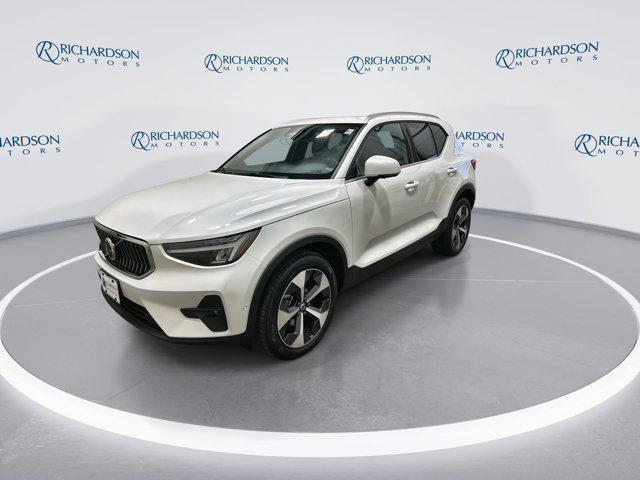 used 2024 Volvo XC40 car, priced at $34,400