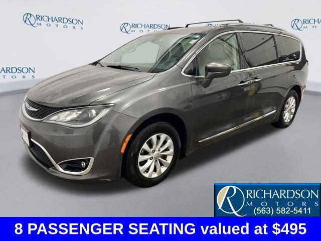 used 2018 Chrysler Pacifica car, priced at $11,767