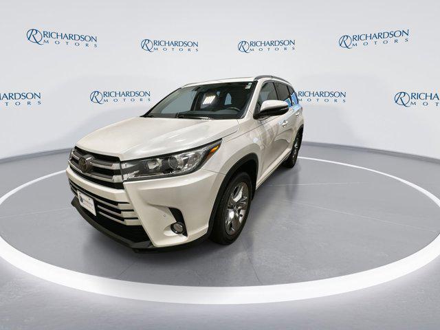 used 2018 Toyota Highlander car, priced at $24,564