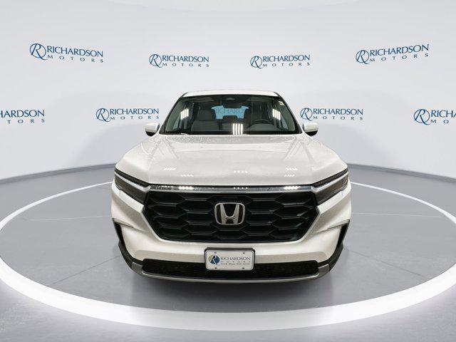 new 2025 Honda Pilot car, priced at $46,816