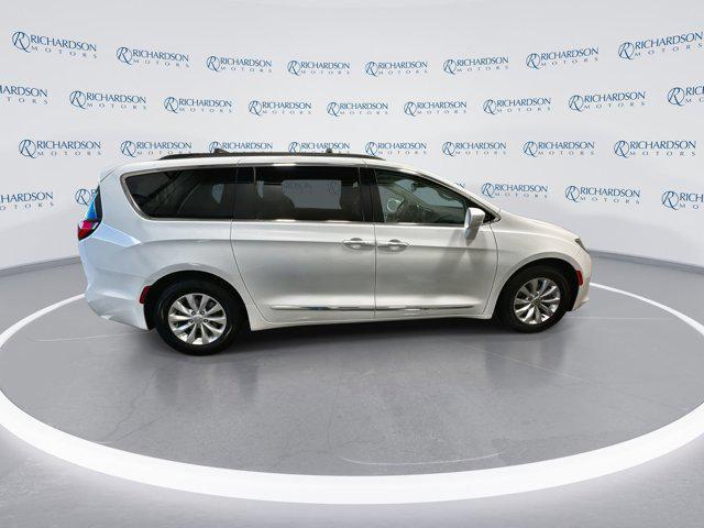 used 2017 Chrysler Pacifica car, priced at $12,791