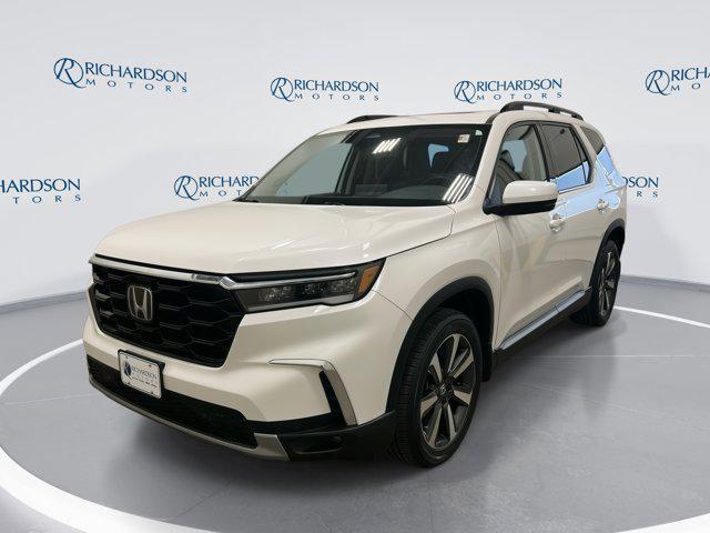 used 2023 Honda Pilot car, priced at $41,921